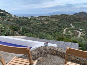 Filicudi Canale Casa Bra